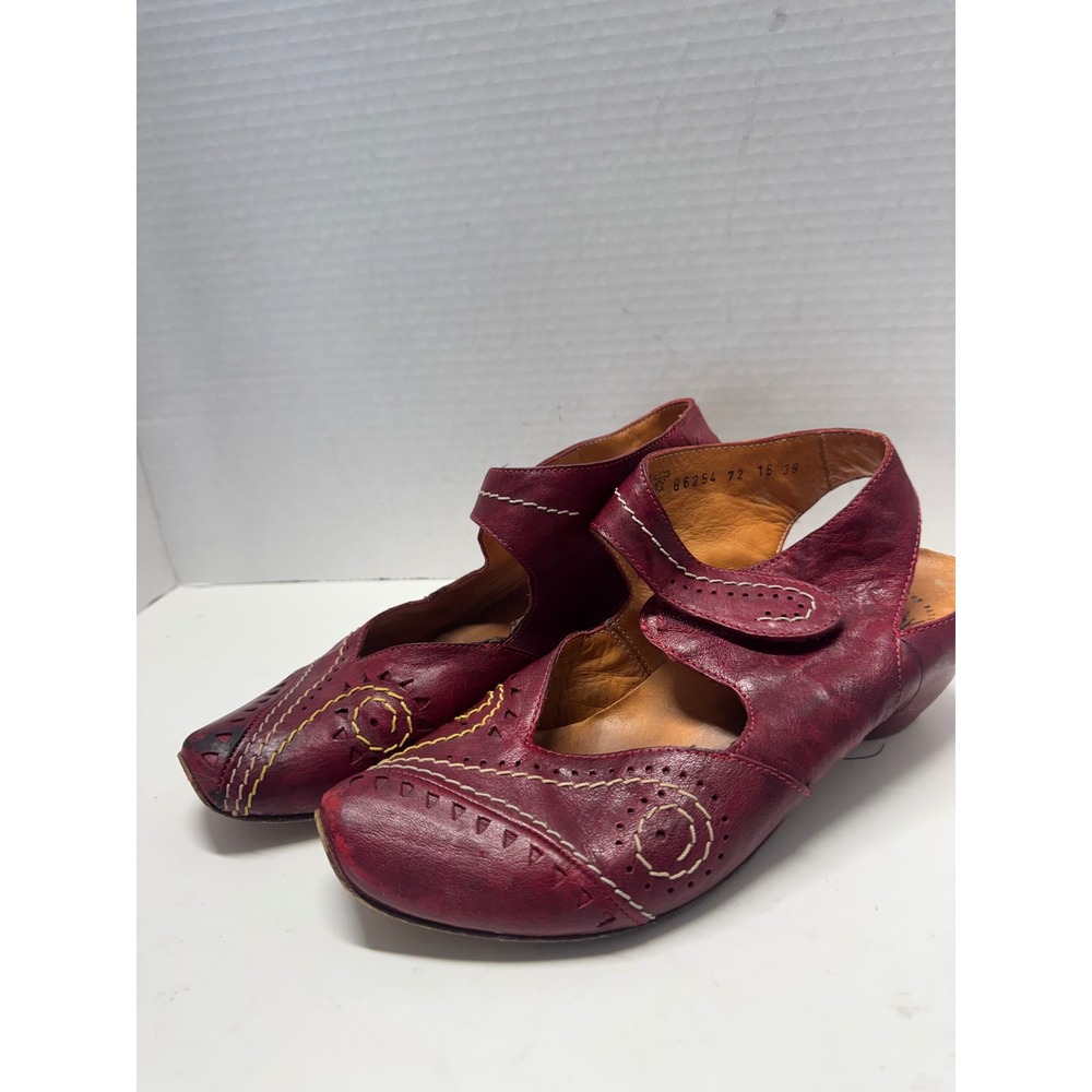 Think! Burgundy Leather Mary Jane Pumps Square Toe Stitch Detail 39 8.5 Italy